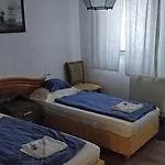 Apartment Oereghaz Vendeghaz Lakhegy