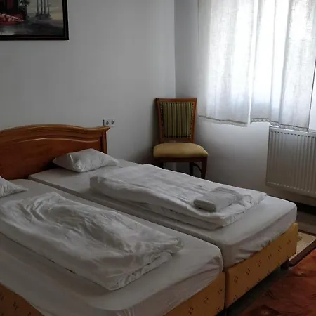 Oereghaz Vendeghaz * Lakhegy