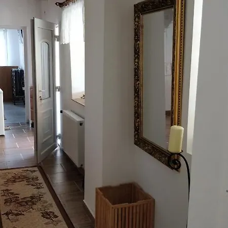 Oereghaz Vendeghaz Daire Lakhegy